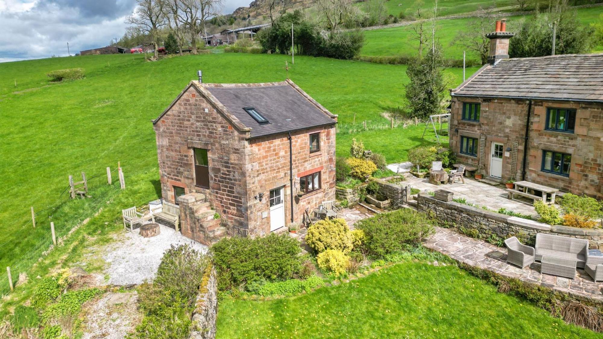 Host & Stay - Little Barn - Upper Hulme Leek Exterior photo